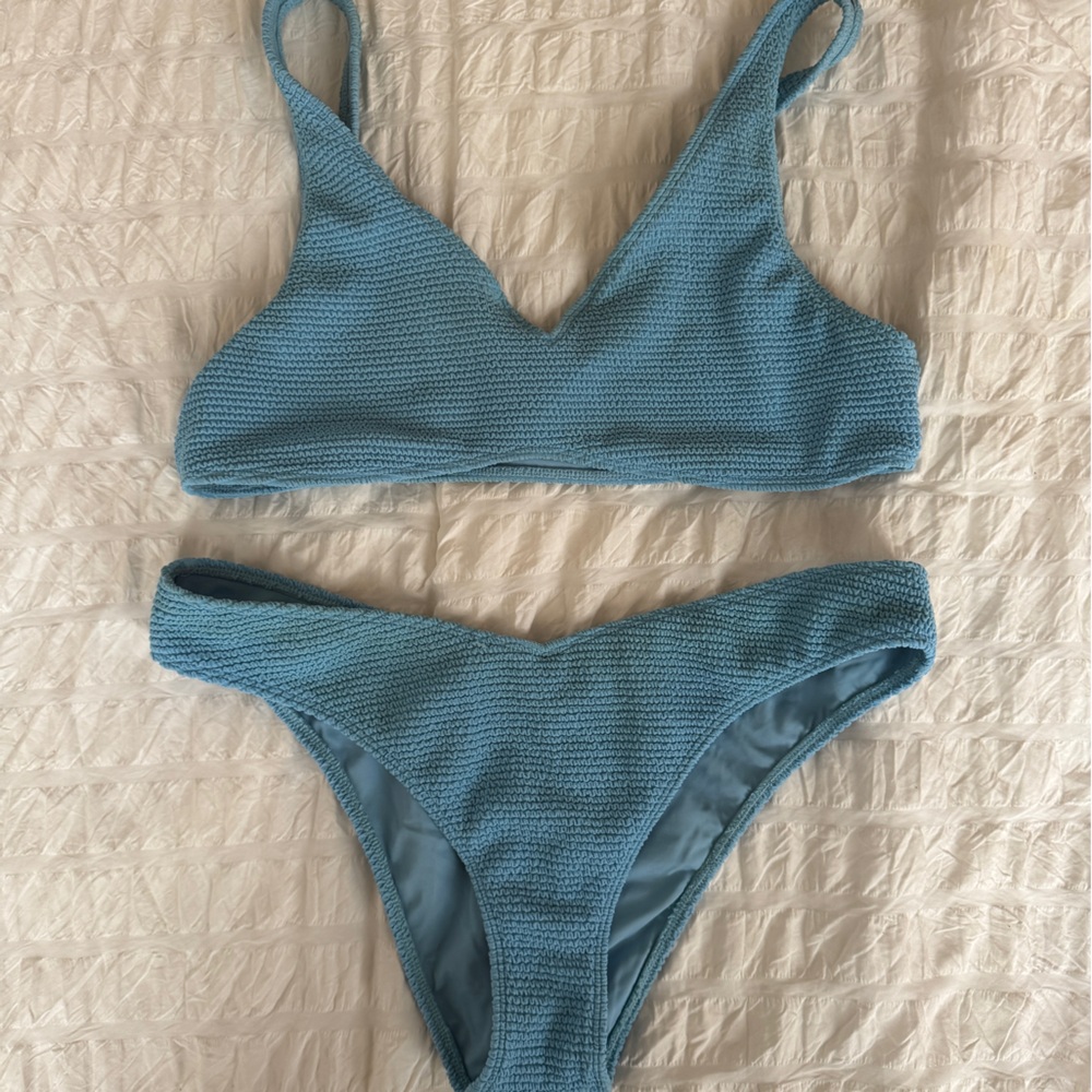 Pacsun blue bikini set!